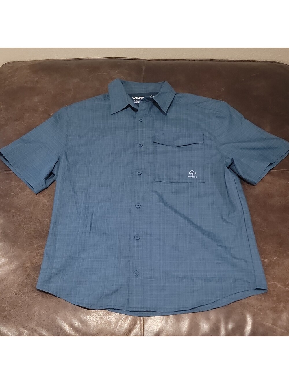 Wolverine Short Sleeve Button Up Mens SZ M Blue Crosshatch Tech Work Trail 412